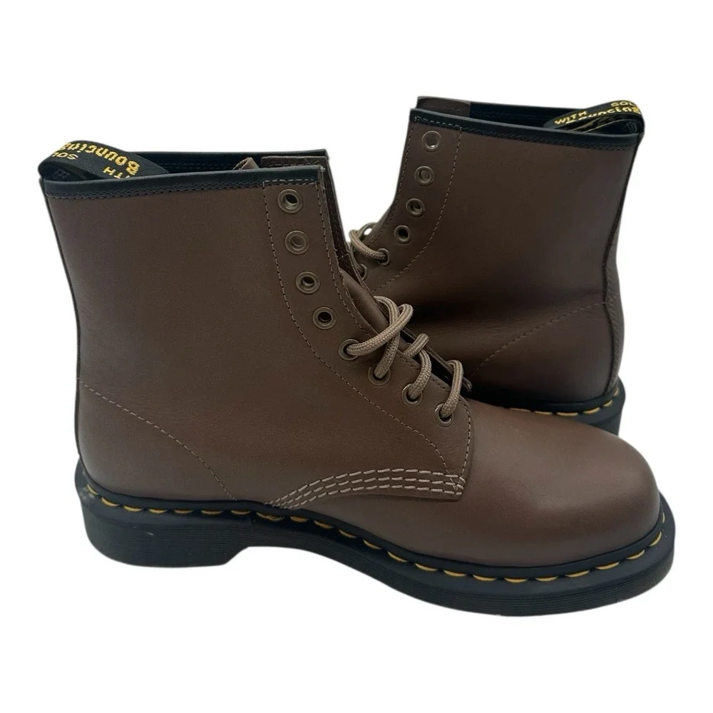 Dr Martens Boots Size Mens 8 Womens 9 Brown‎ Leather Combat Lace Up Doc 32025